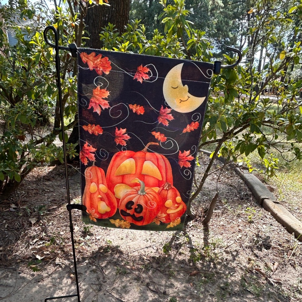 NEW Garden Flag Fall/ Jack O Lantern  ‘Scary night’ by Toland Home 18Lx 12 W